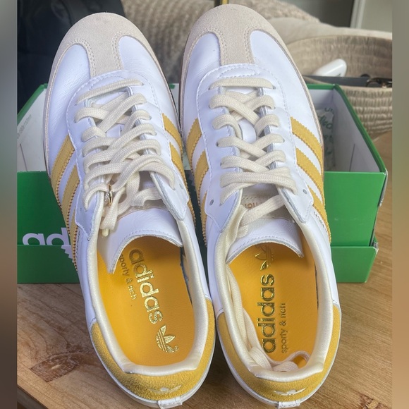 adidas Samba Sporty & Rich White Bold Gold ( Mens 9.5 Womens 10.5/11) - Picture 7 of 9